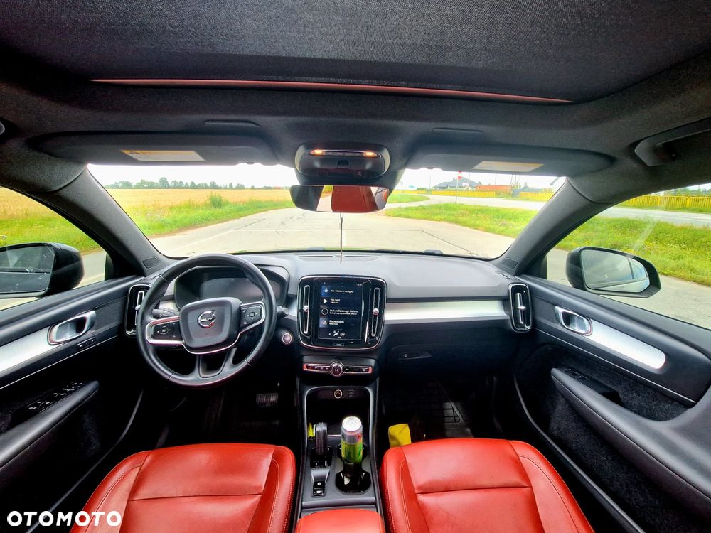 Volvo XC 40 T4 Geartronic Momentum Pro - 14