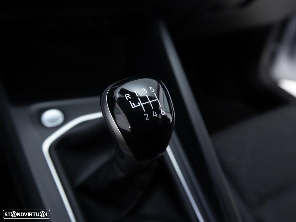 VW Golf Variant 2.0 TDi SCR - 18