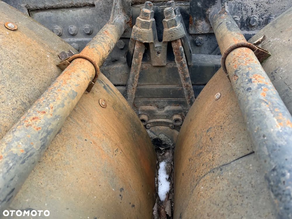 Volvo FM 12  6X4 - 9