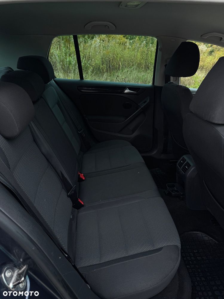 Volkswagen Golf VI 2.0 TDI Comfortline - 23
