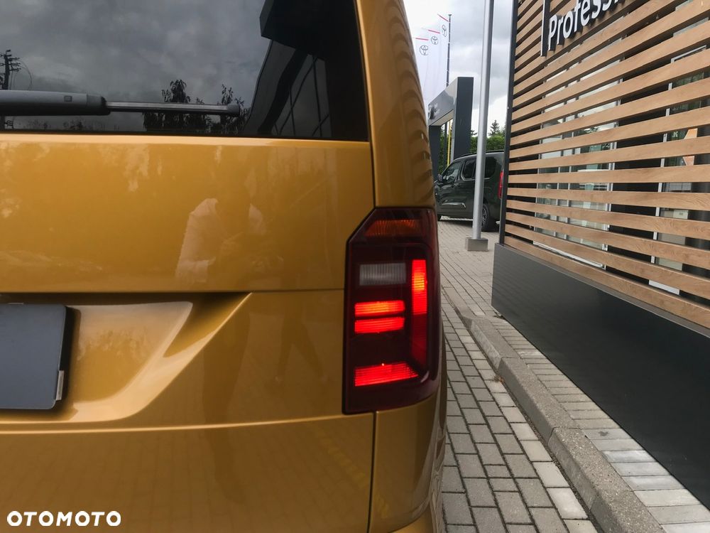 Volkswagen Caddy Maxi 2.0 TDI Highline 4Motion DSG - 9