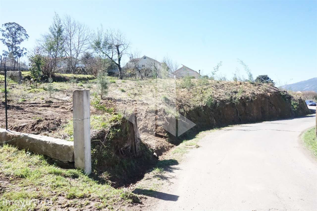 Terreno Urbano  Venda em Campo de Besteiros,Tondela - Grande imagem: 3/5