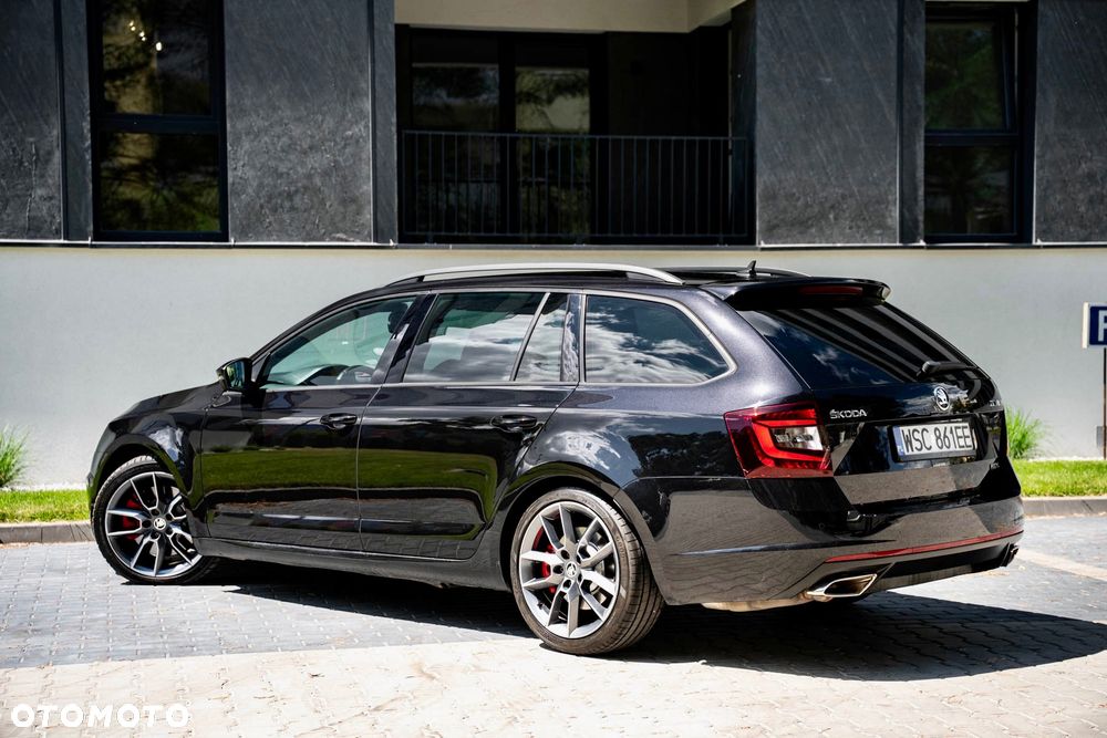 Skoda Octavia 2.0 TSI DSG RS - 4