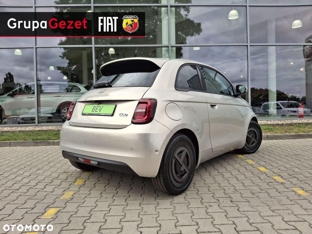 Fiat 500e - 3