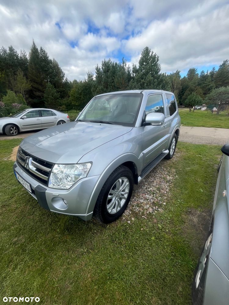 Mitsubishi Pajero 3.2 DI-D Automatik Intense - 4