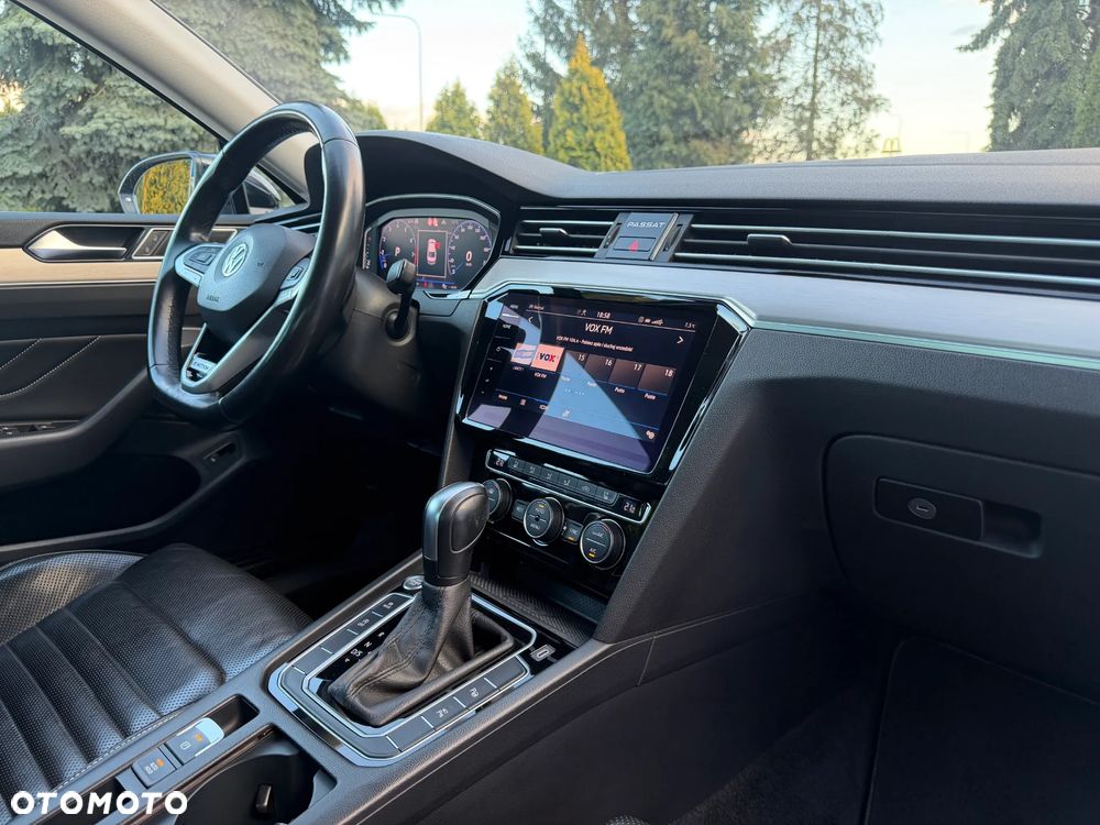 Volkswagen Passat 2.0 TSI 4Mot Highline DSG - 16
