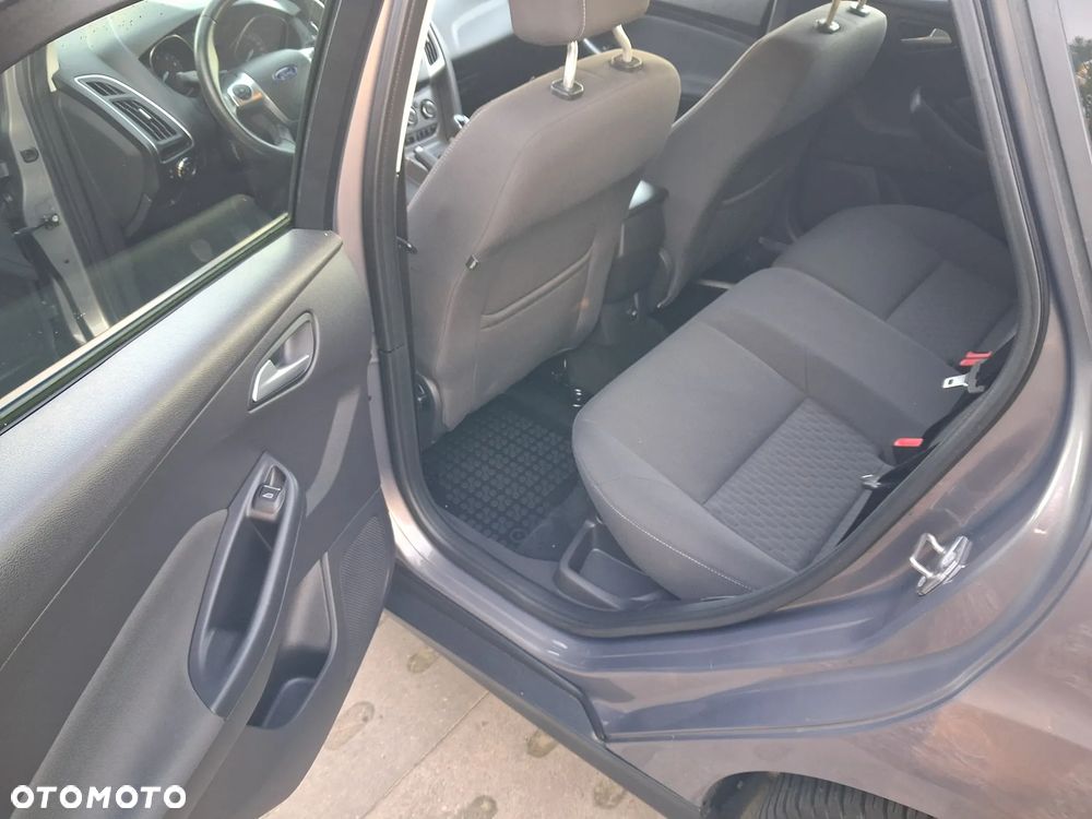 Ford Focus 1.0 EcoBoost Trend - 17