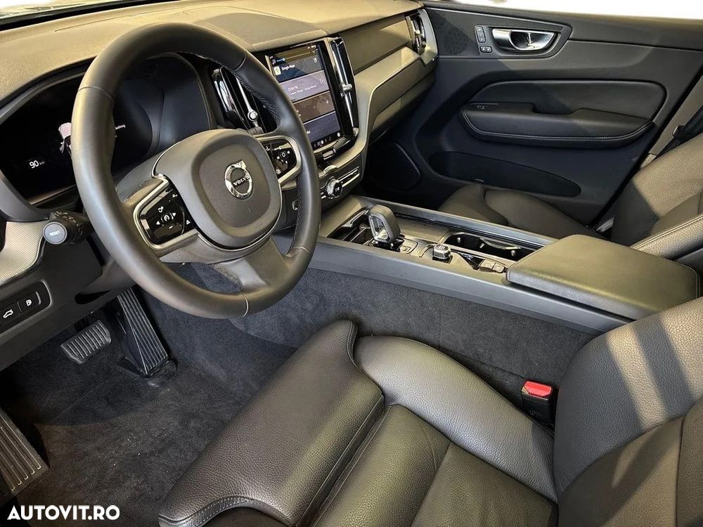 Volvo XC 60 T6 AWD AT PHEV Plus Bright - 8