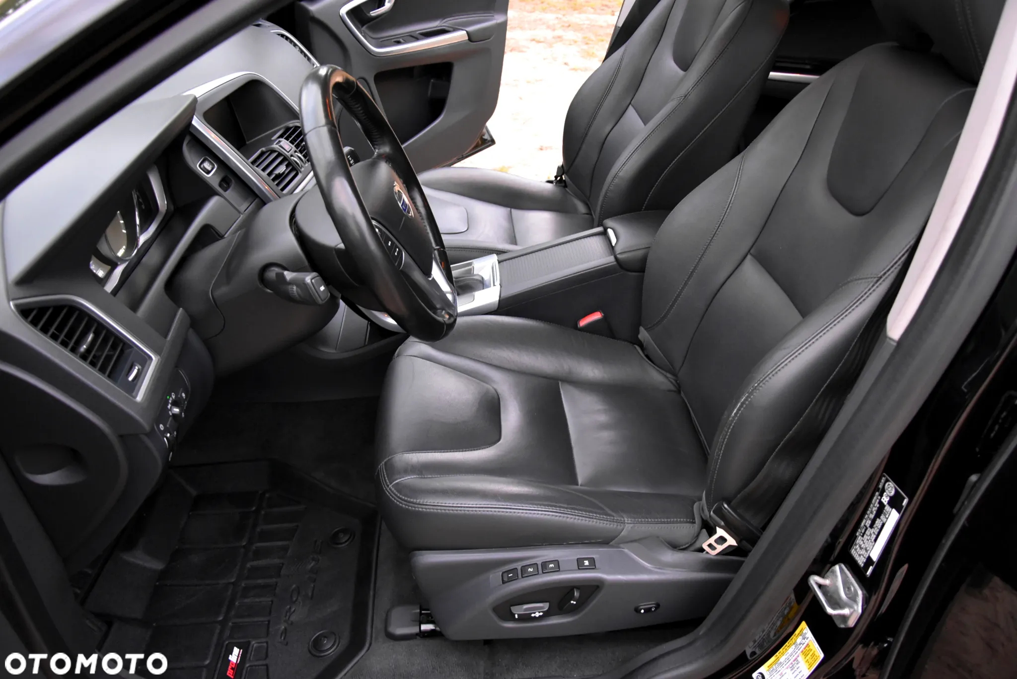 Volvo XC 60 T5 AWD Summum - 22