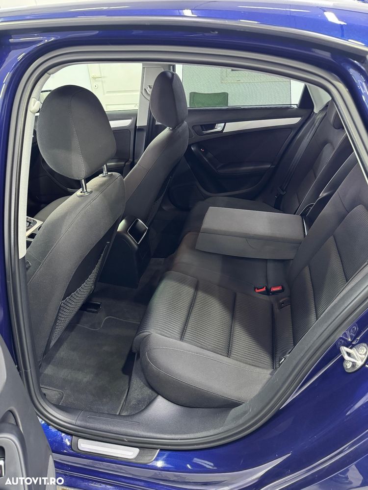 Audi A4 2.0 TDI S tronic quattro - 13
