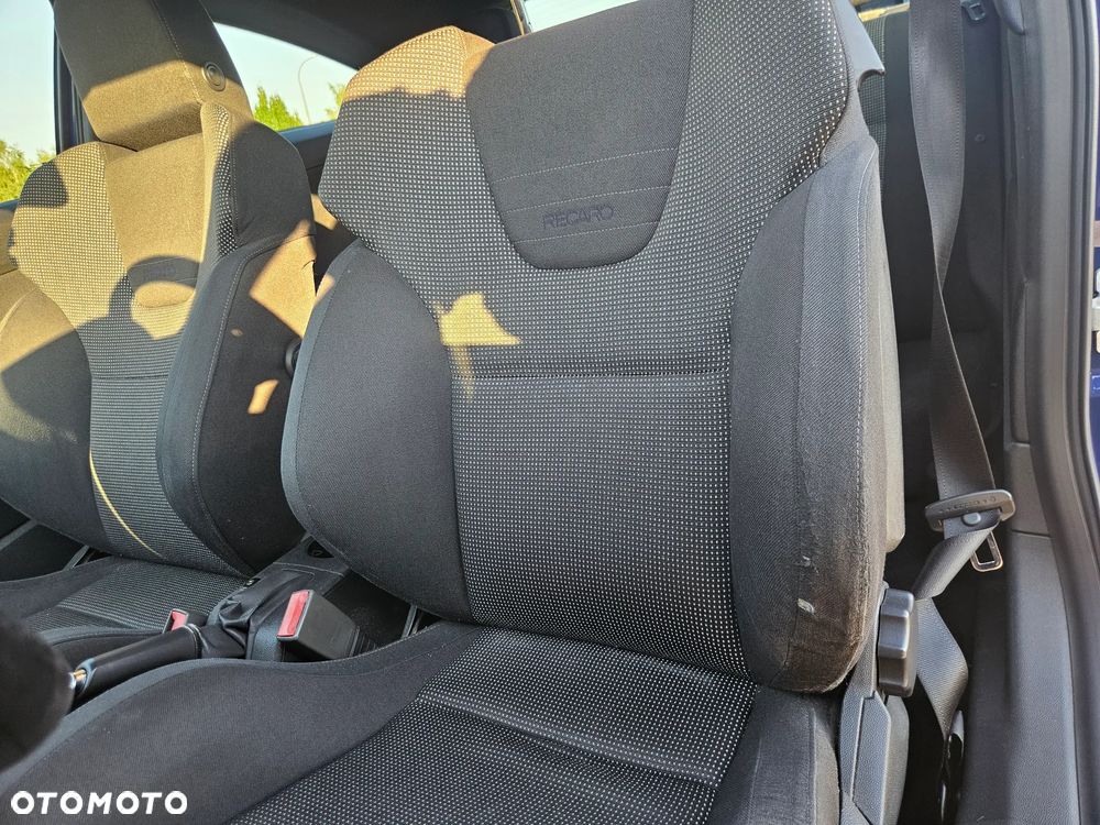 Opel Astra 1.6 T Sport - 27