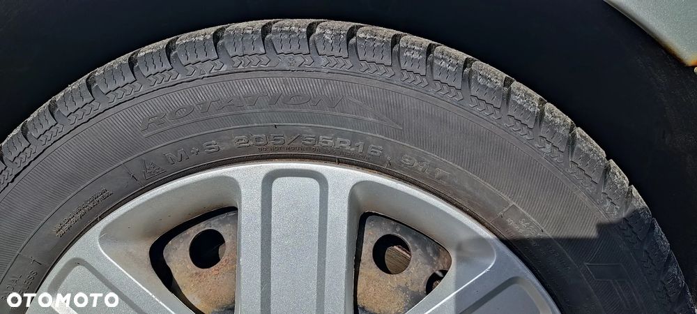 Ford Focus 1.8 TDCi Ambiente - 14