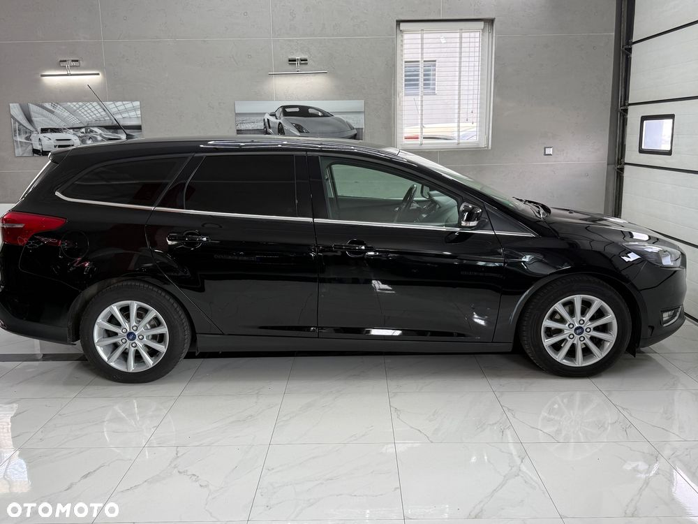 Ford Focus 1.0 EcoBoost Titanium - 10