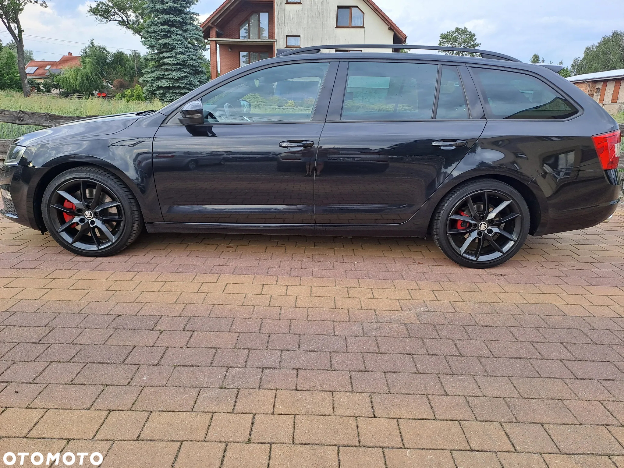 Skoda Octavia 2.0 TDI RS Challenge DSG - 9