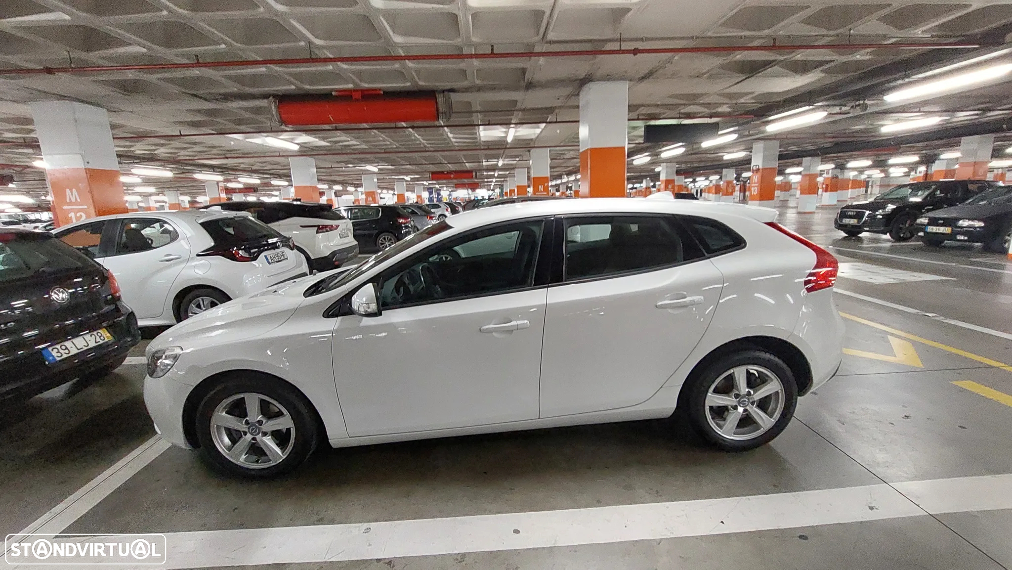 Volvo V40 2.0 D2 Kinetic - 12