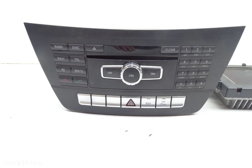 Mercedes C Klasa W204 Lift Radio Nawigacja Wyświetlacz 2049004306 1729012800 - 2