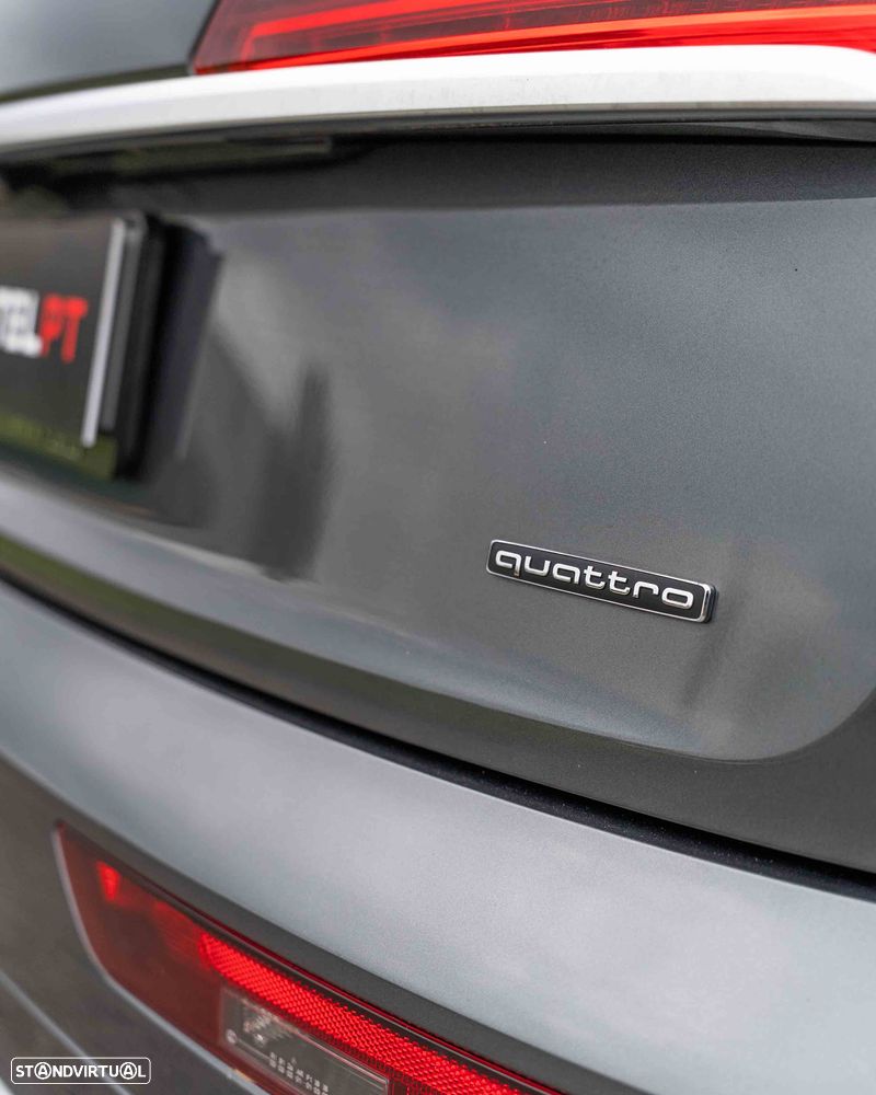 Audi Q5 2.0 TFSI Hybrid quattro S-line Tiptronic - 14