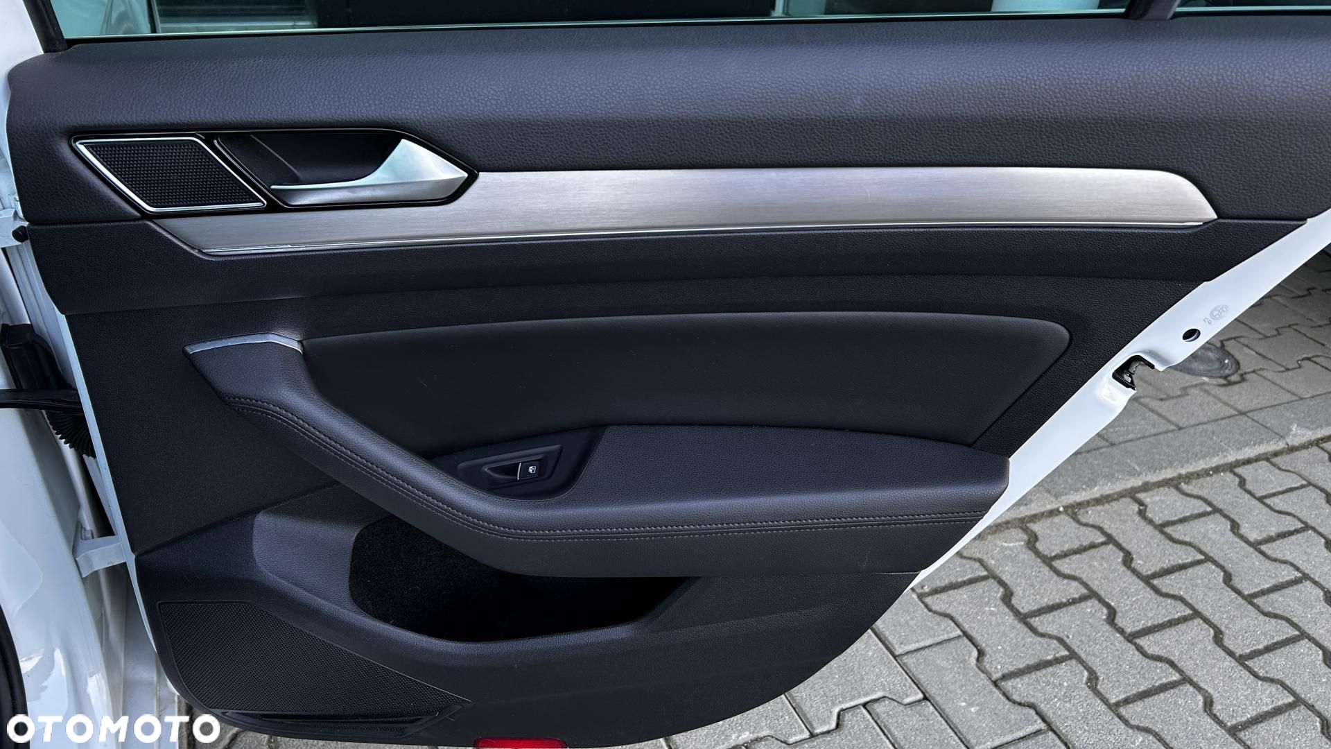 Volkswagen Passat - 19