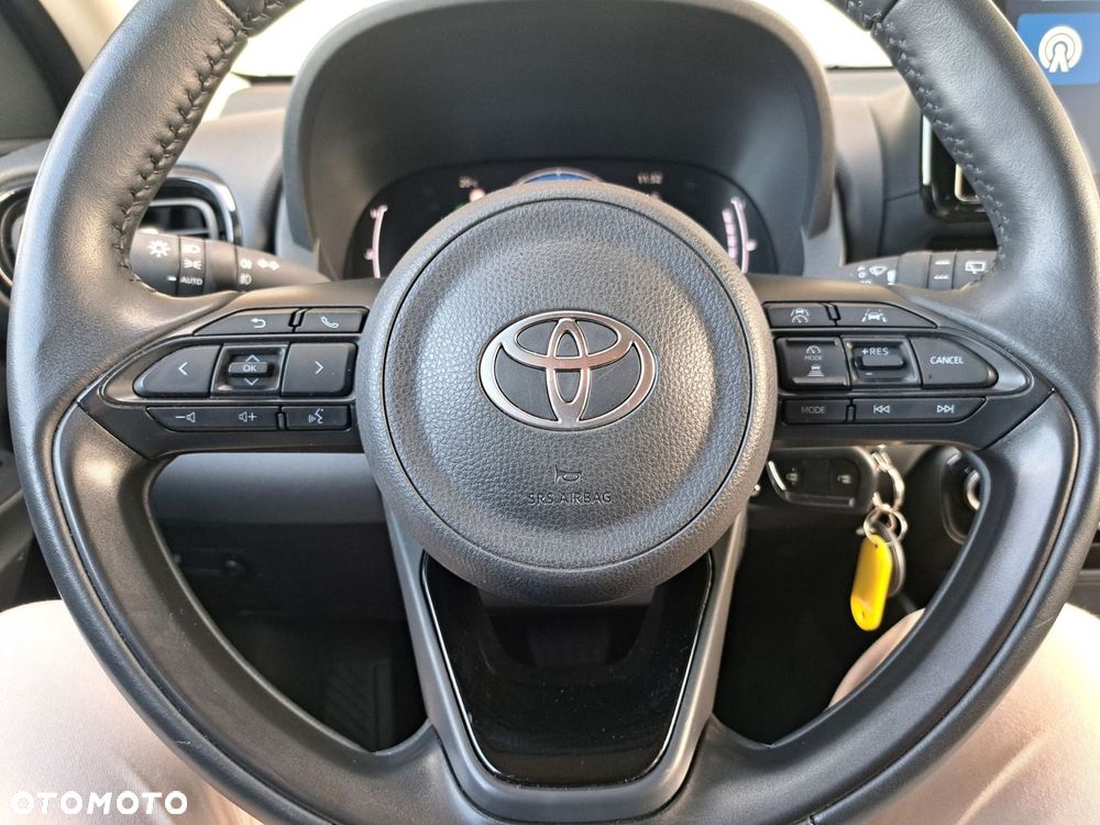 Toyota Yaris Hybrid 1.5 Style - 11