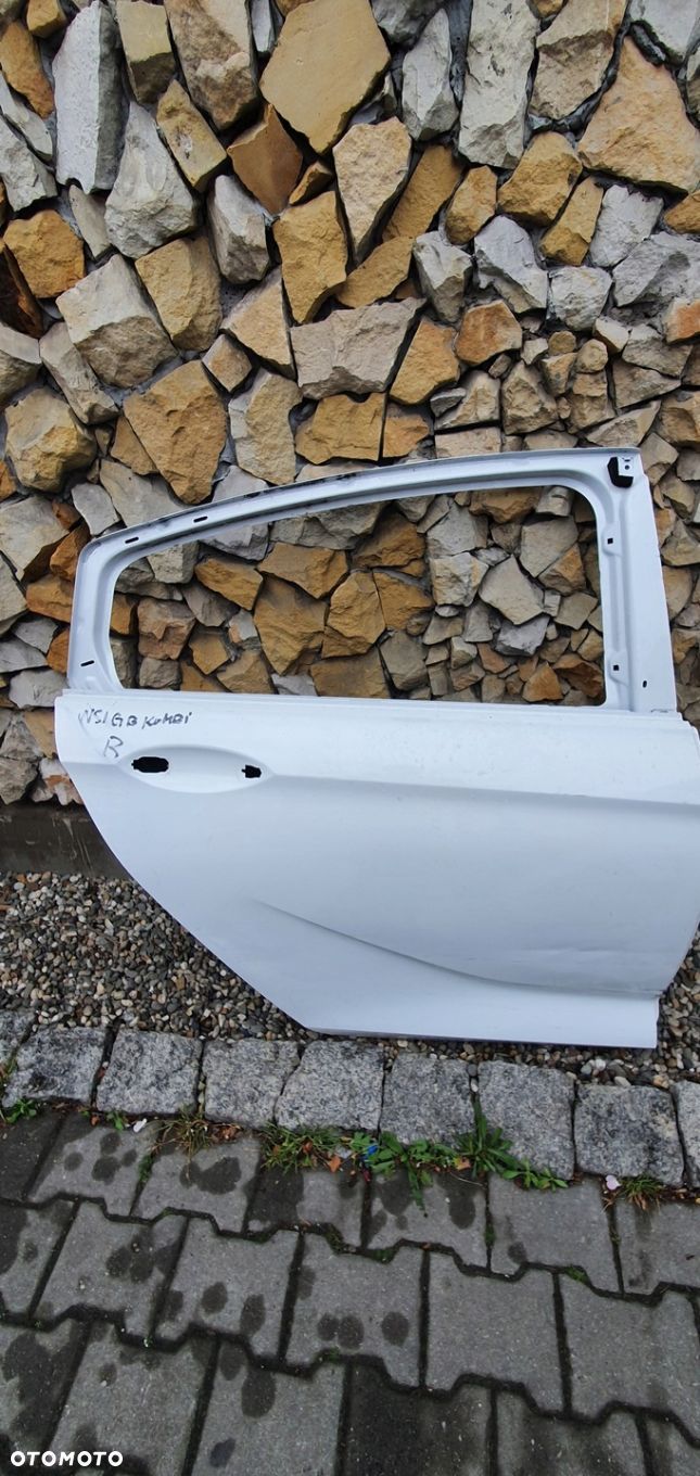 OPEL INSIGNIA B KOMBI DRZWI TYŁ TYLNE PRAWE - 1