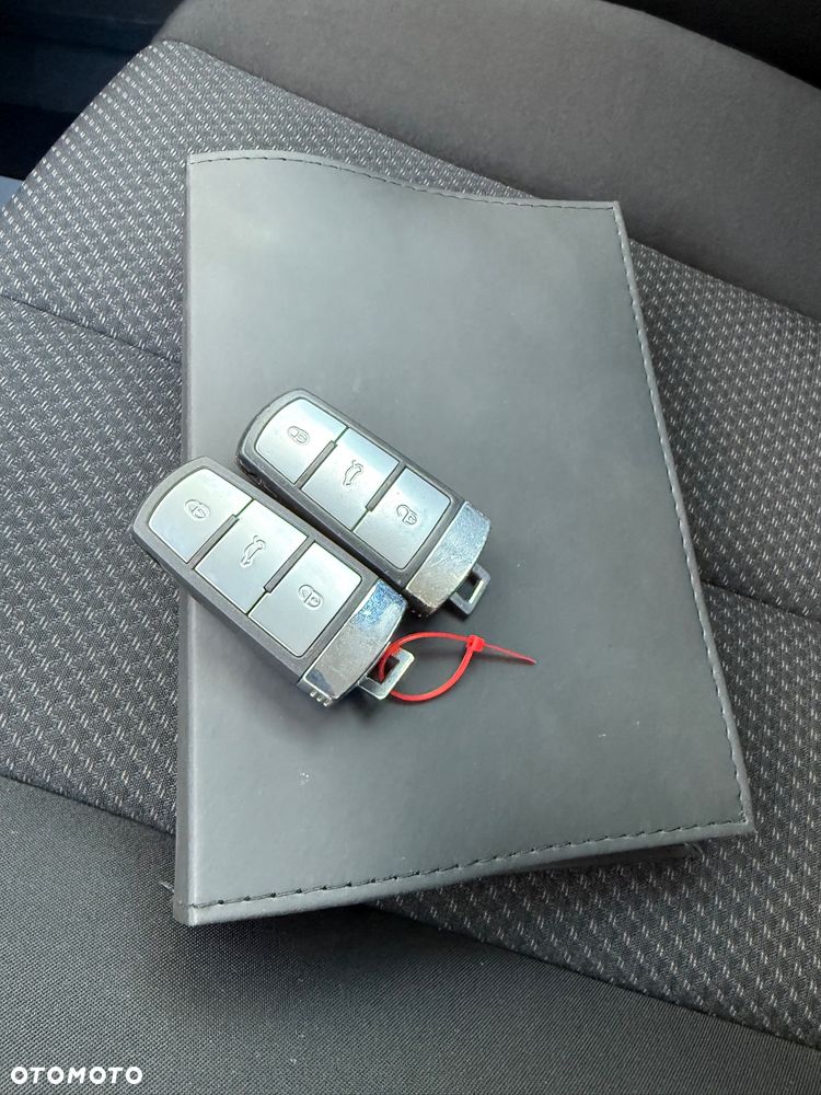 Volkswagen Passat 1.9 TDI DPF Trendline - 29