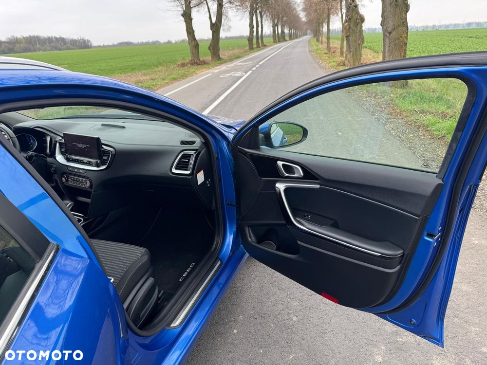 Kia Ceed 1.6 GDI PHEV L Business Line DCT - 18