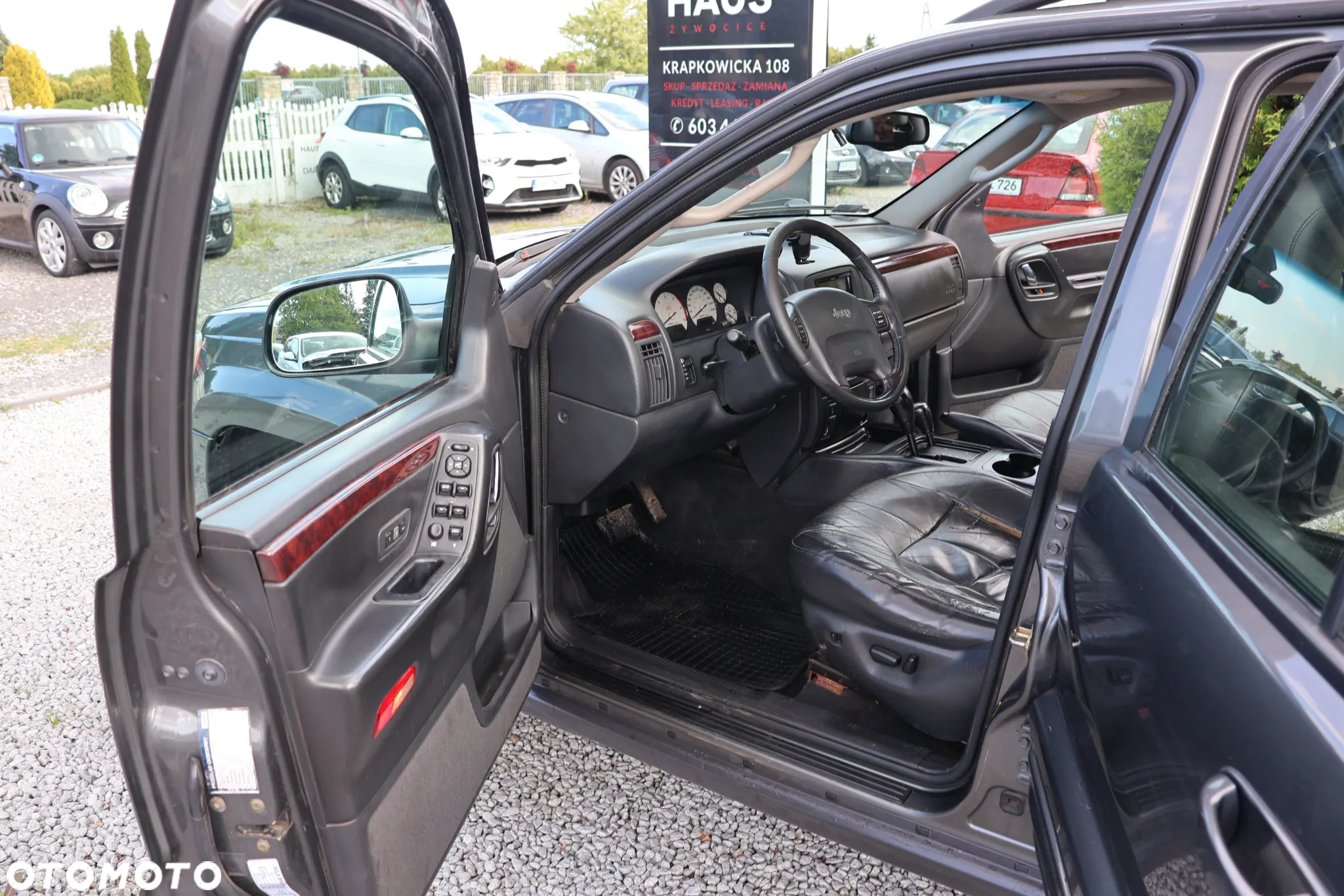 Jeep Grand Cherokee - 8