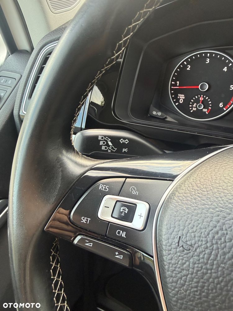 Volkswagen Multivan 2.0 TDI L1 Highline DSG - 22