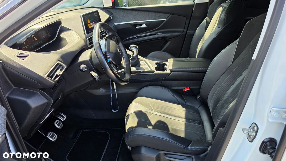 Peugeot 5008 1.5 BlueHDI Crossway S&S - 14