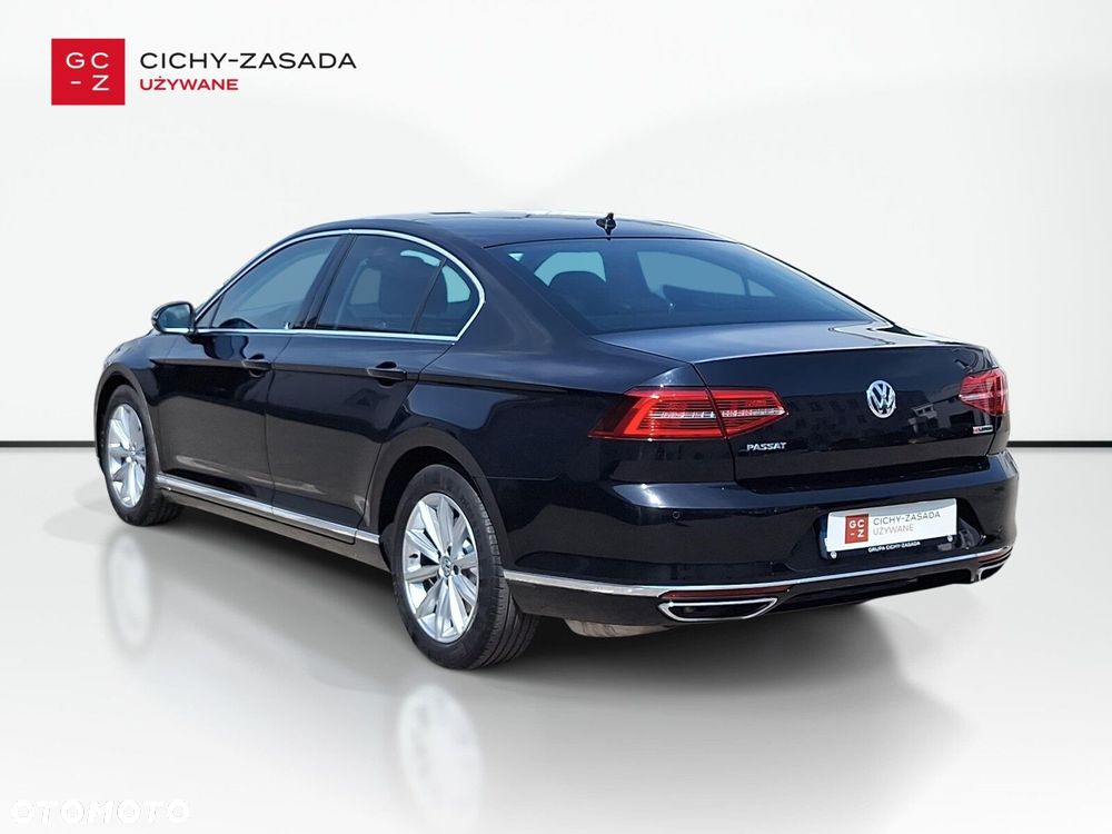 Volkswagen Passat 2.0 TSI 4Mot Highline DSG - 7