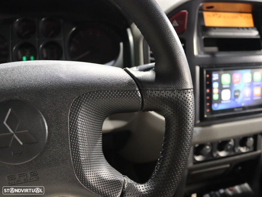 Mitsubishi Pajero 3.2 DI-D GLS ABS - 24