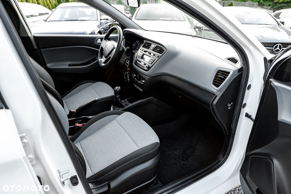 Hyundai i20 1.2 - 23
