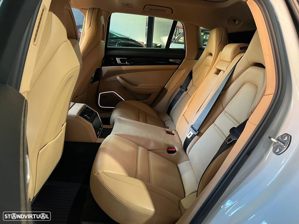 Porsche Panamera Sport Turismo 4 E-Hybrid Edition 10 Anos - 12