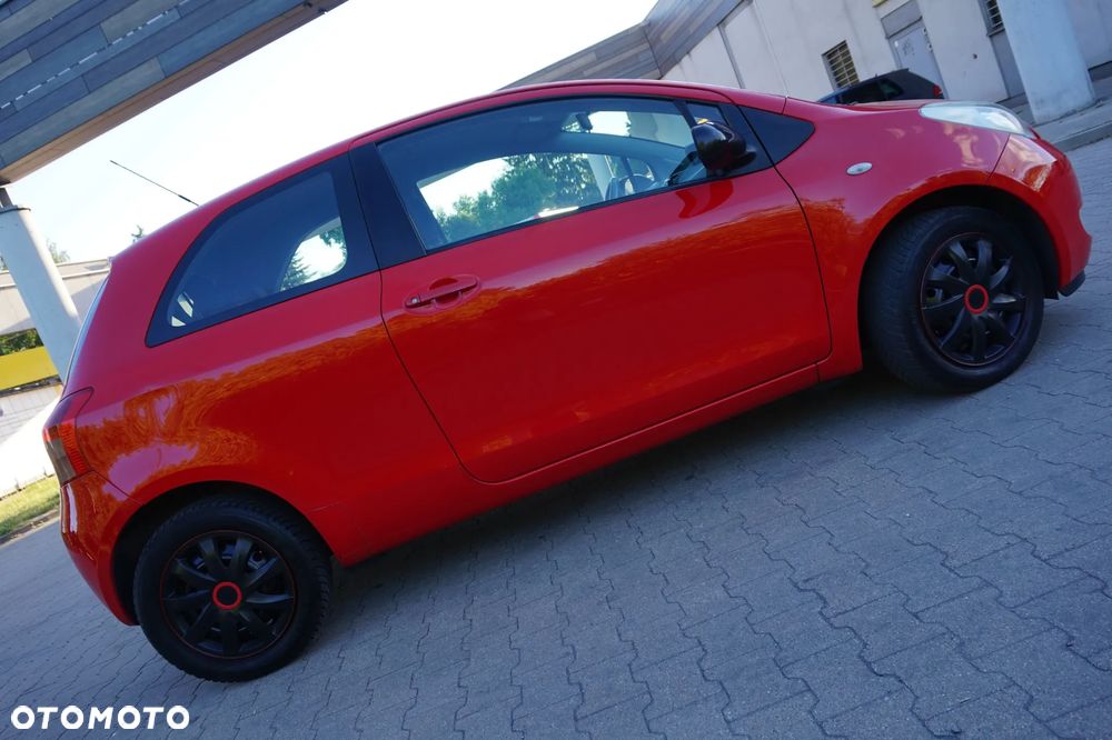Toyota Yaris - 4