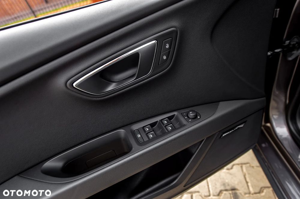 Seat Leon 2.0 TDI DPF Start&Stop DSG XCELLENCE - 18