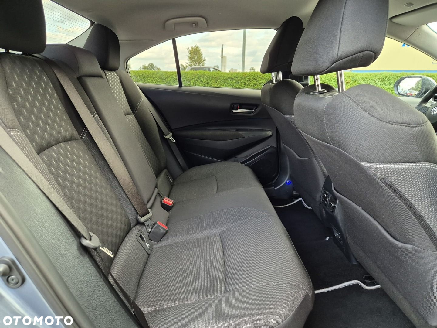 Toyota Corolla 1.8 Hybrid Style - 15