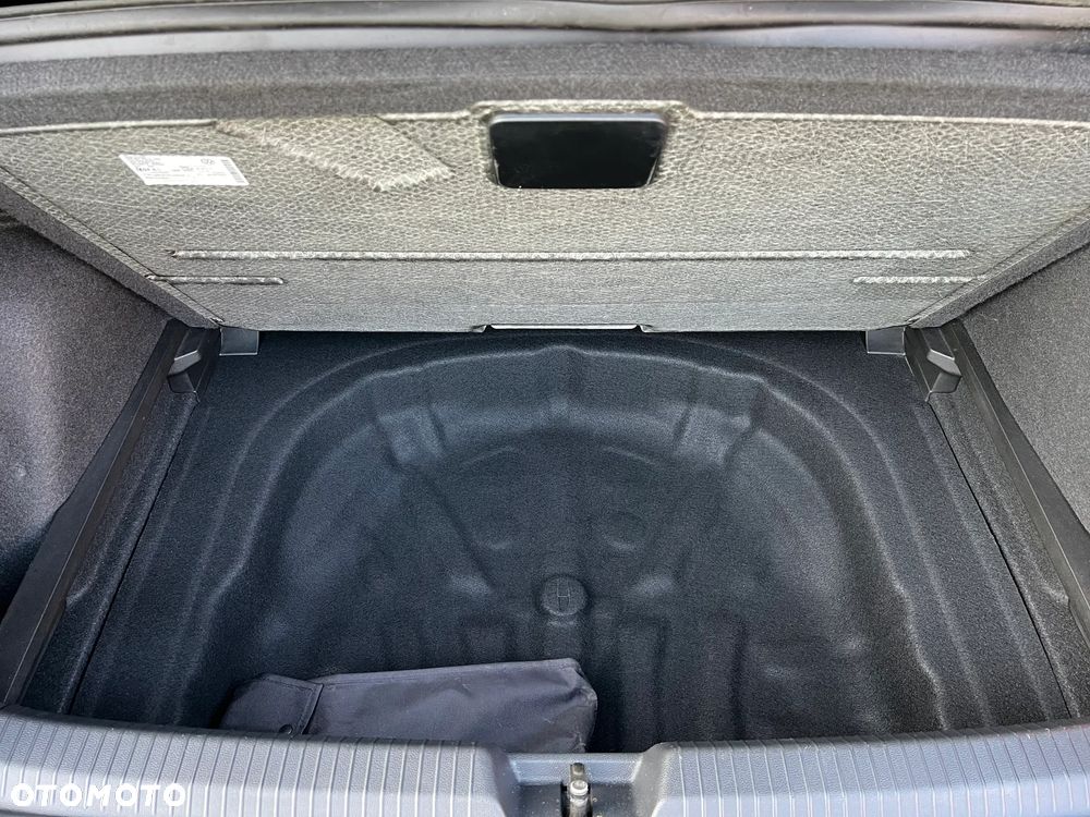 Volkswagen Golf 1.5 TSI EVO Active - 10