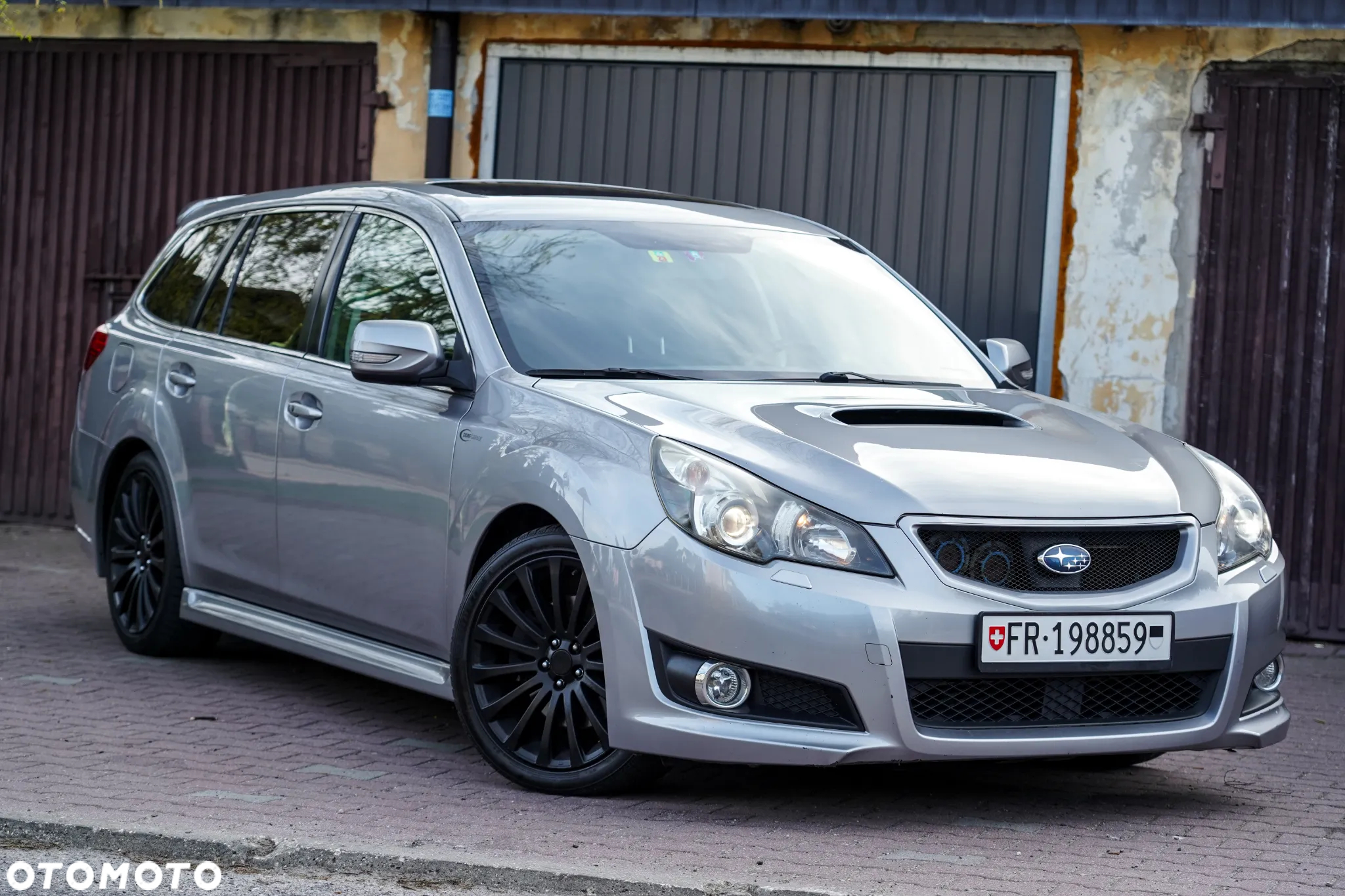 Subaru Legacy 2.5i GT - 4