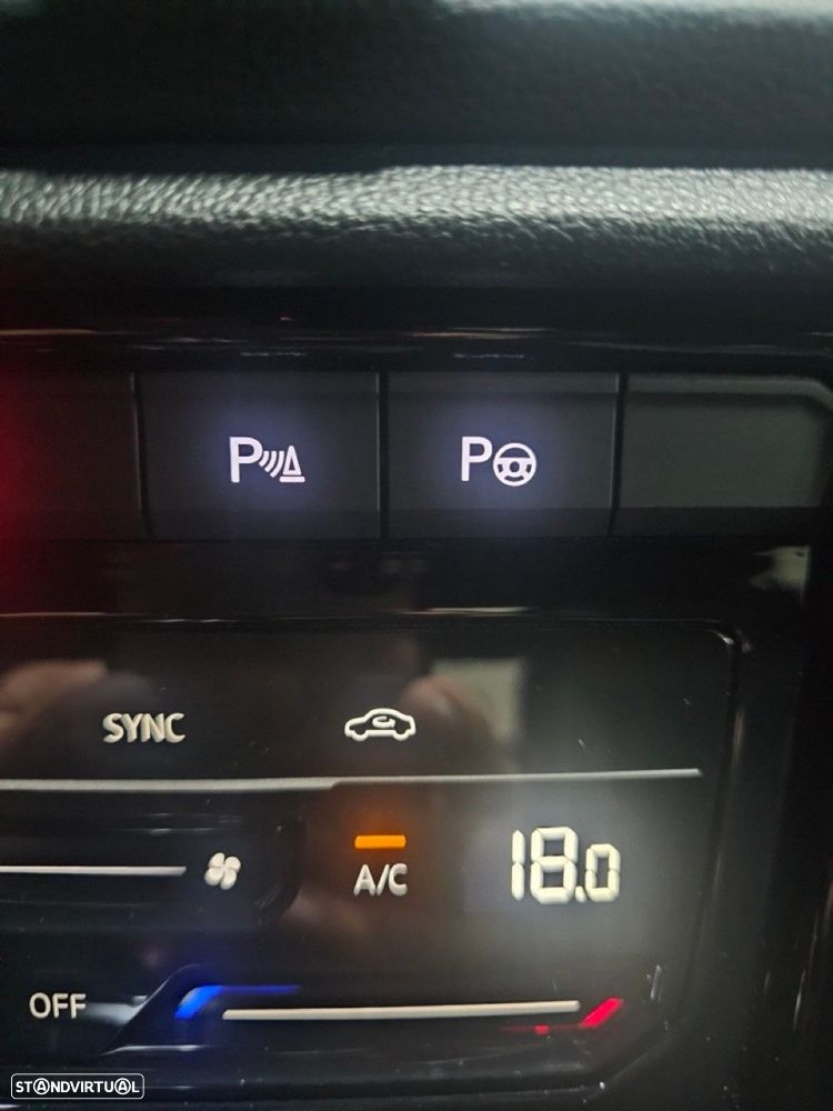 VW T-Roc 2.0 TDI R-Line DSG - 34