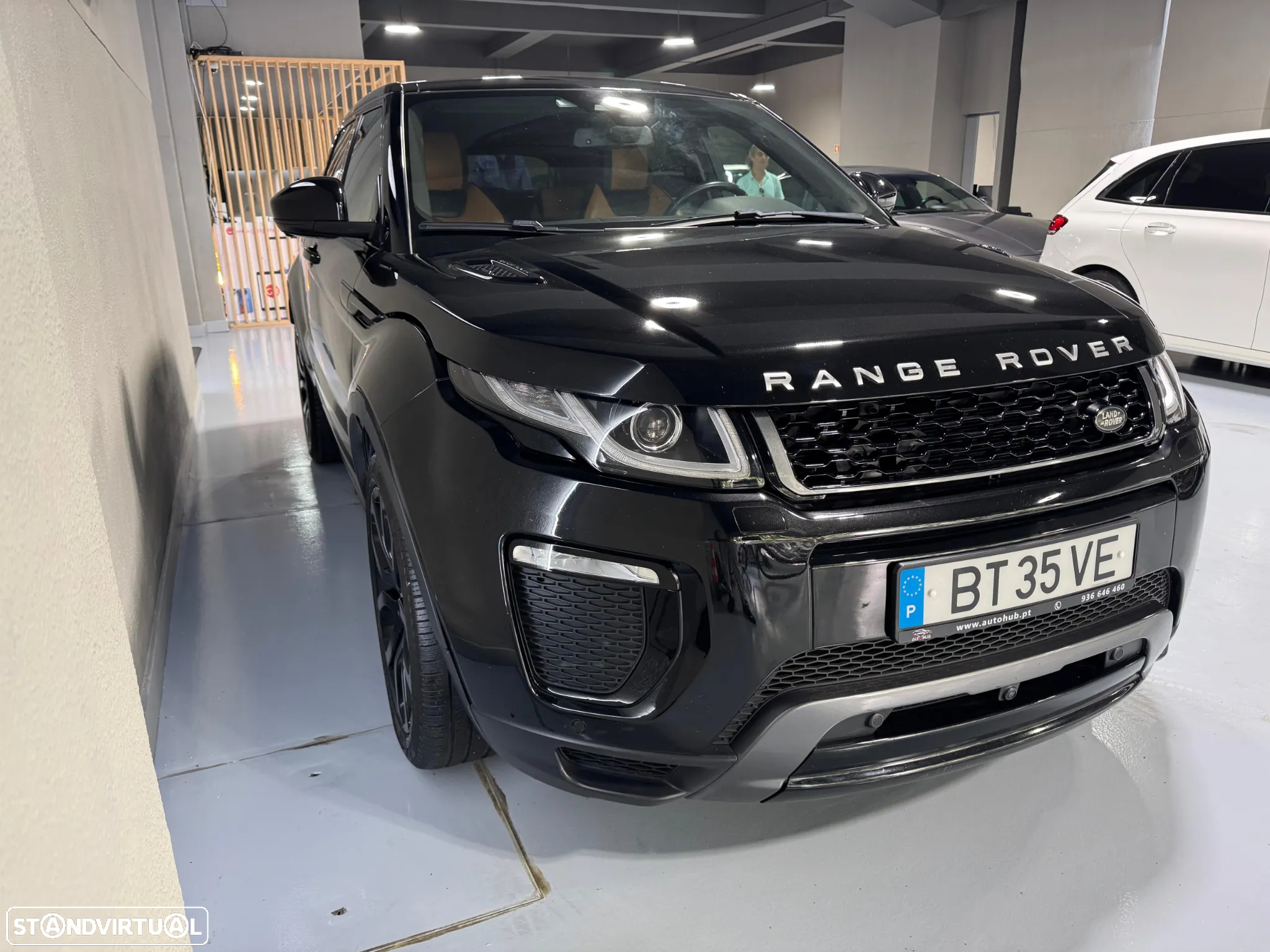 Land Rover Range Rover Evoque 2.0 D180 AWD HSE Auto - 6