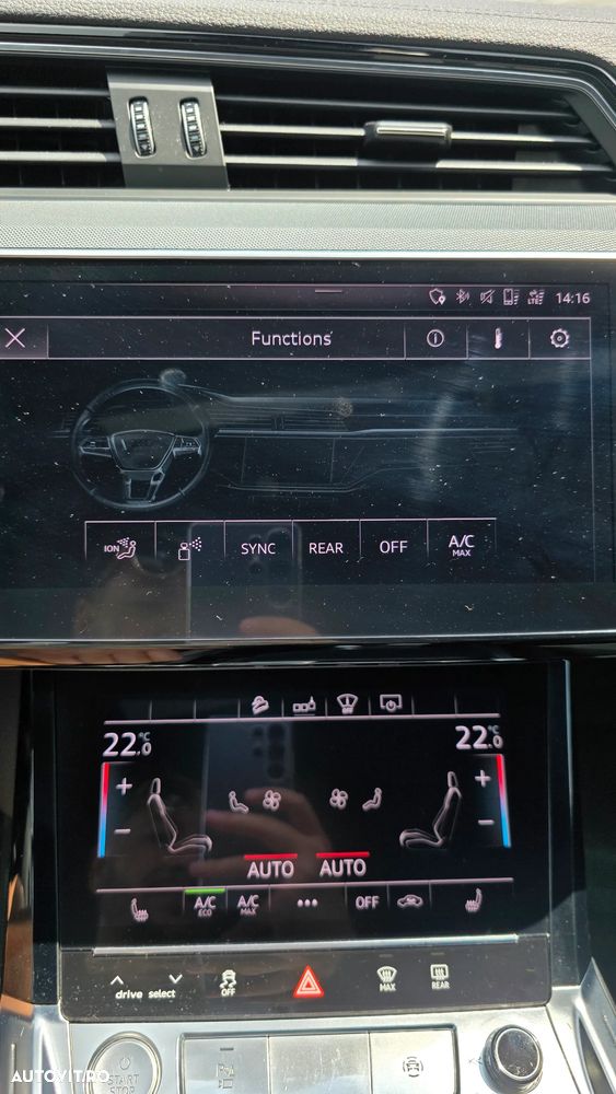 Audi e-tron 55 quattro advanced - 12