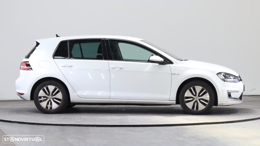 VW Golf - 4