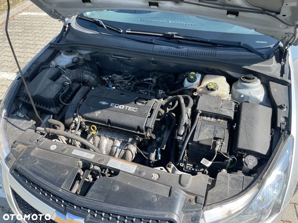 Chevrolet Cruze 1.6 LS - 16