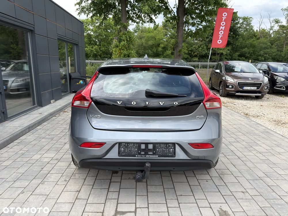 Volvo V40 D2 R-Design Momentum - 5