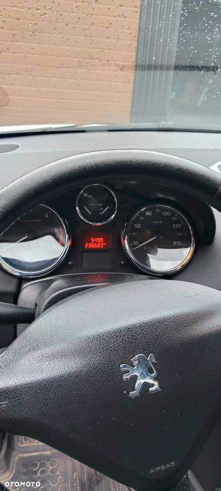 Peugeot 207 1.6 HDi - 5