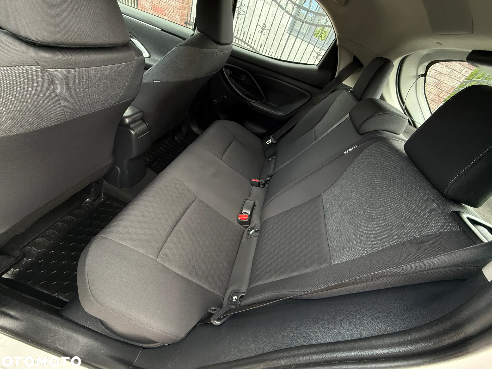 Toyota Yaris Hybrid 1.5 Comfort - 29