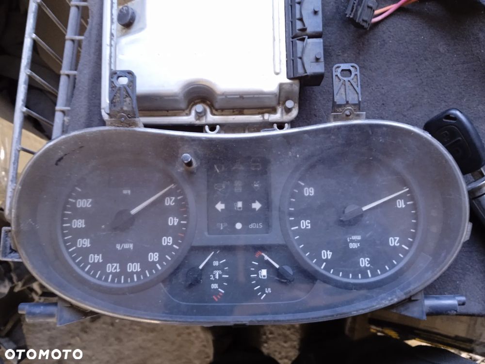 OPEL VIVARO VAN A 1.9 DI ZESTAW STARTOWY STEROWNIK SILNIKA - 2