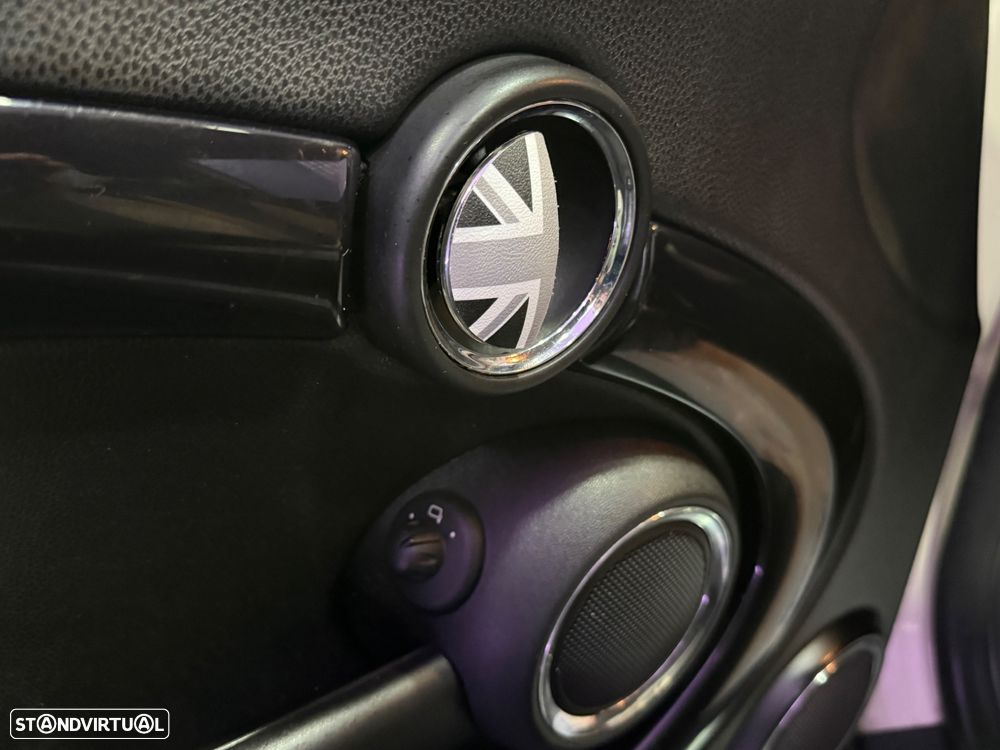 MINI 3 Portas Cooper Parklane - 13
