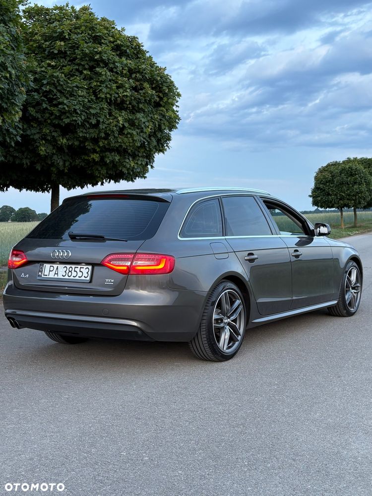 Audi A4 Avant 2.0 TDI Quattro - 11