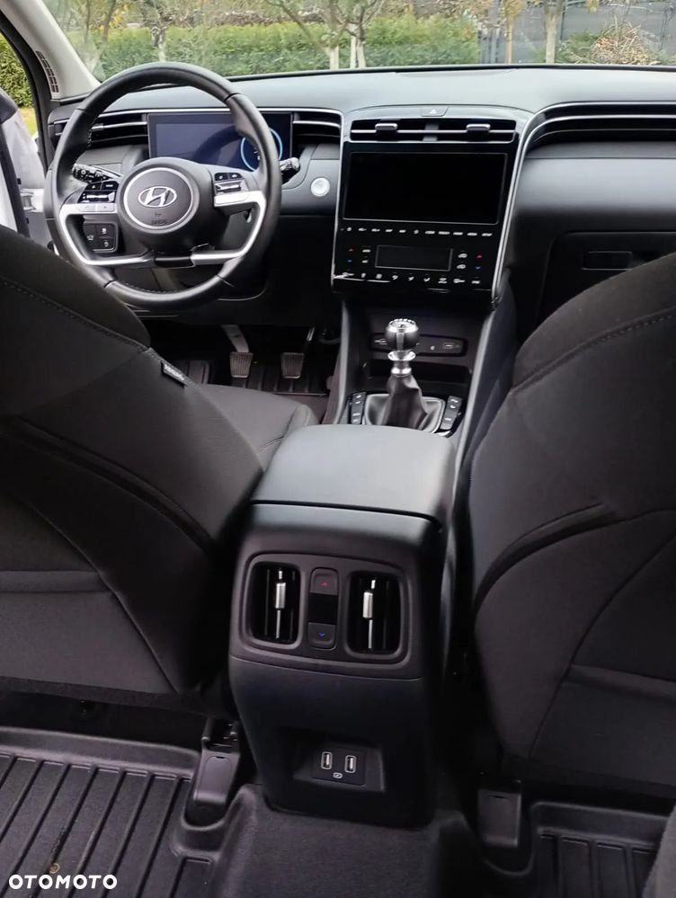 Hyundai Tucson 1.6 T-GDi Executive 2WD - 14